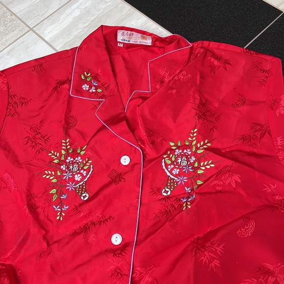 Final Price Drop:Chinese Polyester Pajamas - Picture 1 of 4
